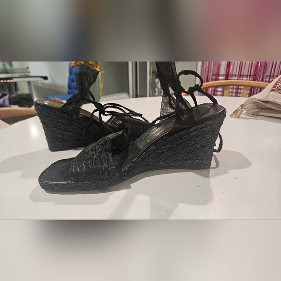 STUART WEITZMAN Vintage Black Espadrilles lace up Heel Wedges. Size 7 - Picture 8 of 16